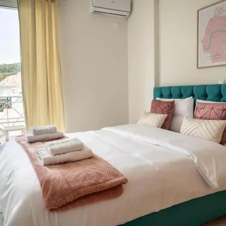 Breathtaking View In Glyfada Apartament *